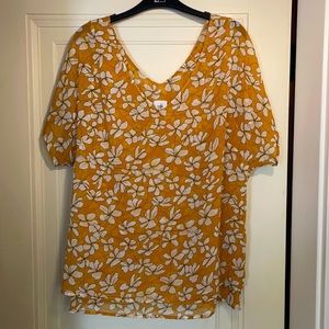 CAbi Thrive Top size L